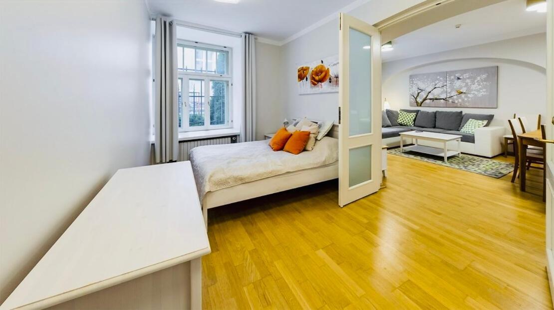 Tallinnhousing Knights And Nobility -3 Bdr Home Ngoại thất bức ảnh
