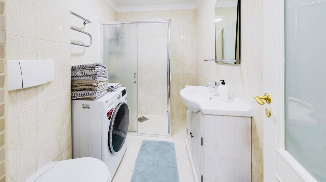 Tallinnhousing Knights And Nobility -3 Bdr Home Ngoại thất bức ảnh
