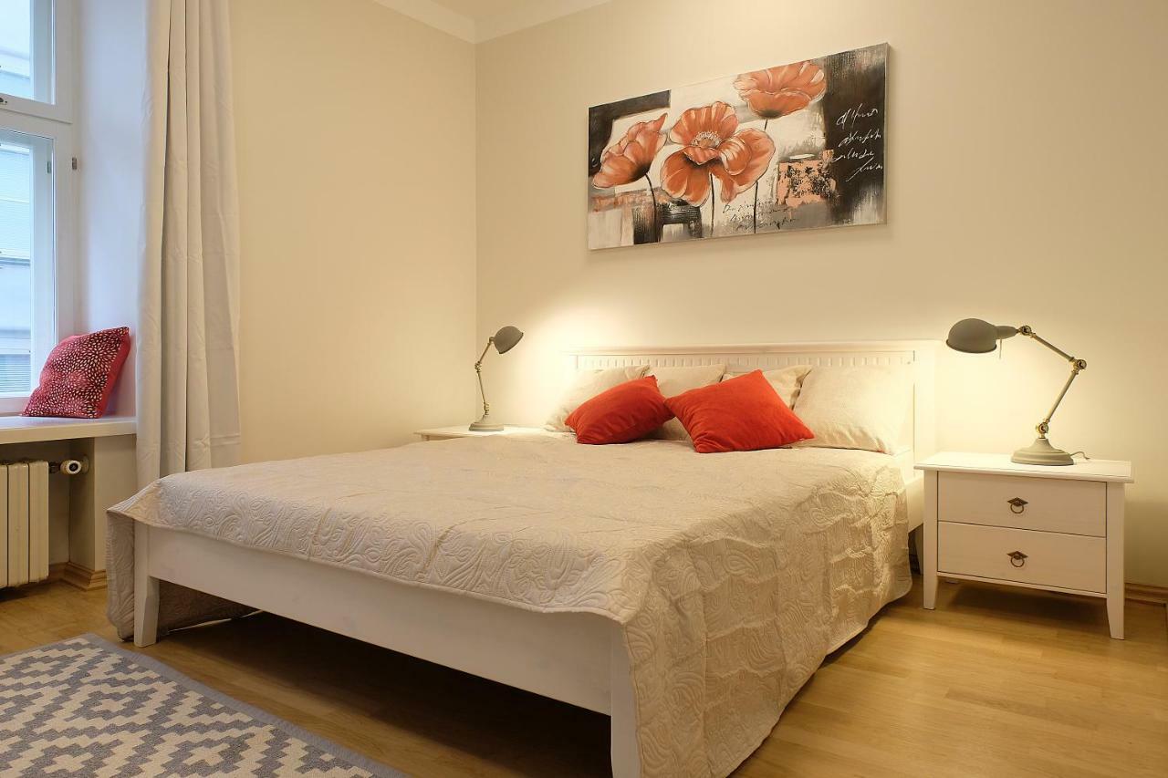 Tallinnhousing Knights And Nobility -3 Bdr Home Ngoại thất bức ảnh