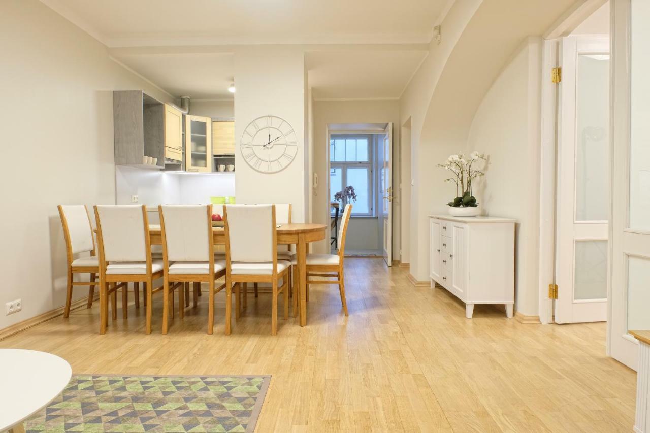 Tallinnhousing Knights And Nobility -3 Bdr Home Ngoại thất bức ảnh